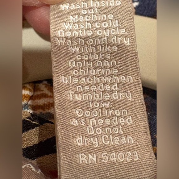 Banana Republic women's tank chevron pattern in multiple colors size XS - Picture 8 of 10